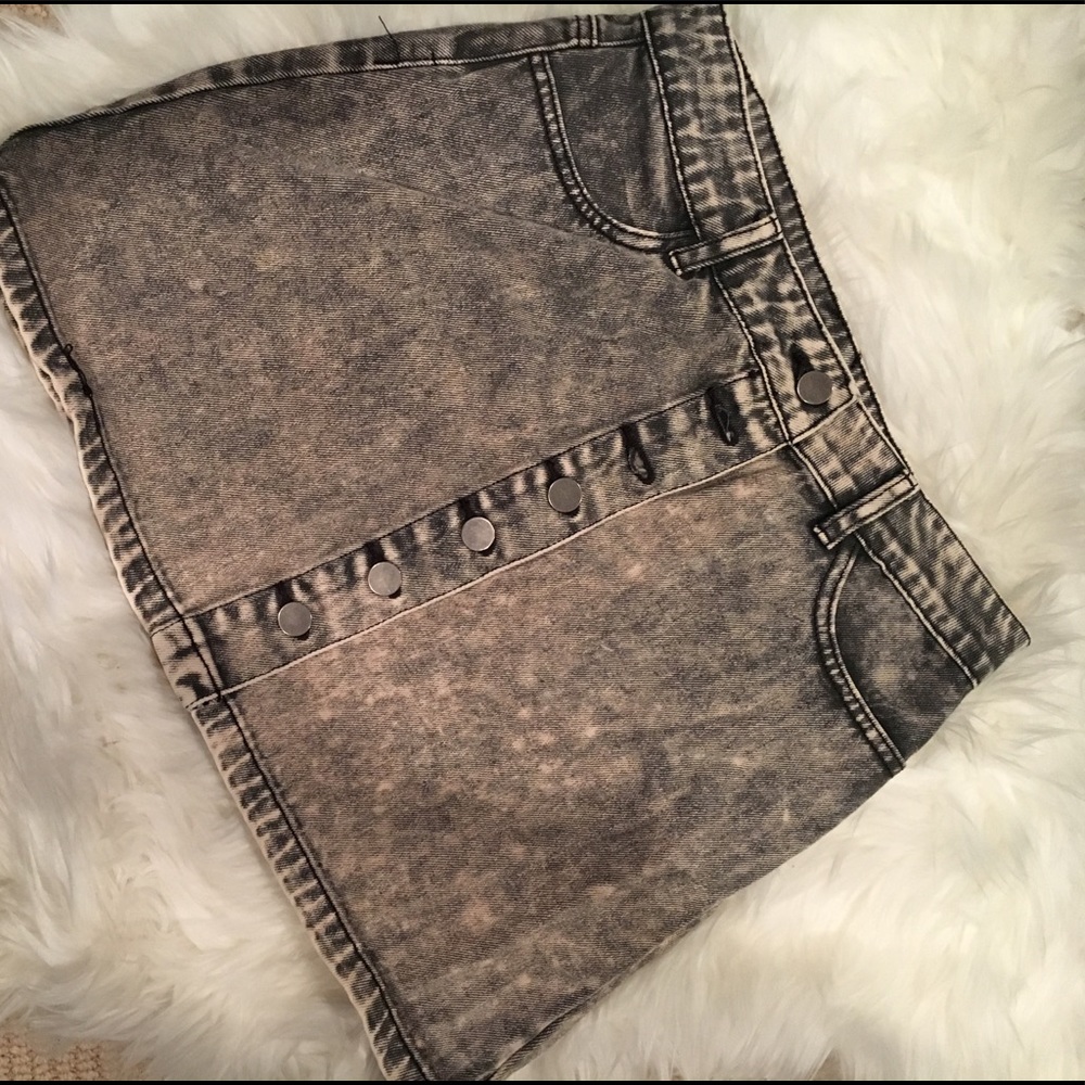 Forever 21 Acid wash jean skirt
